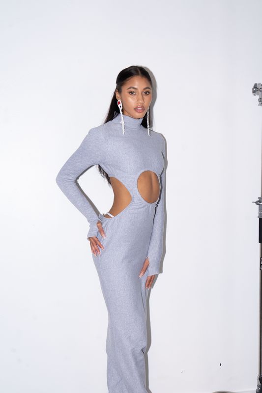 LONG SLEEVE BODYCON DRESS (BROOCH INCLUDED)