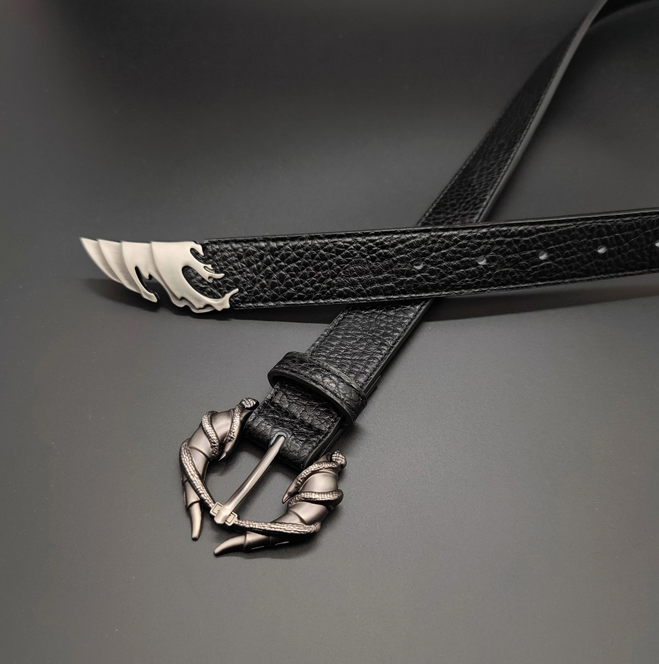 BLACK TEXTURED CLAW BELT