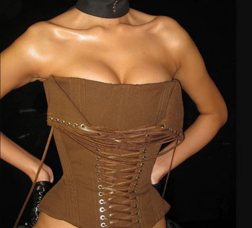 DANGEROUSLY LACED CORSET