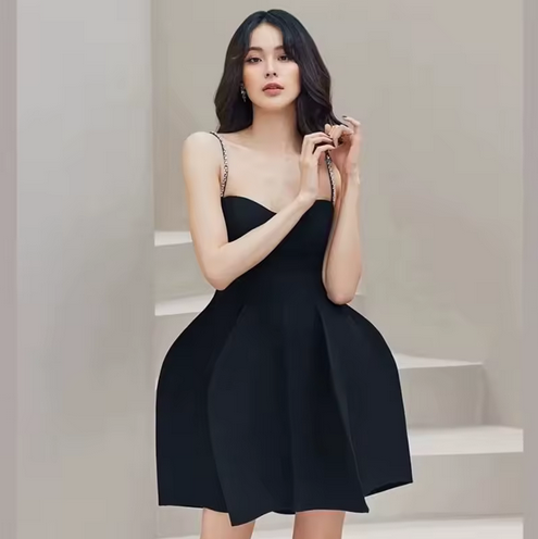 LITTLE BLACK DRESS
