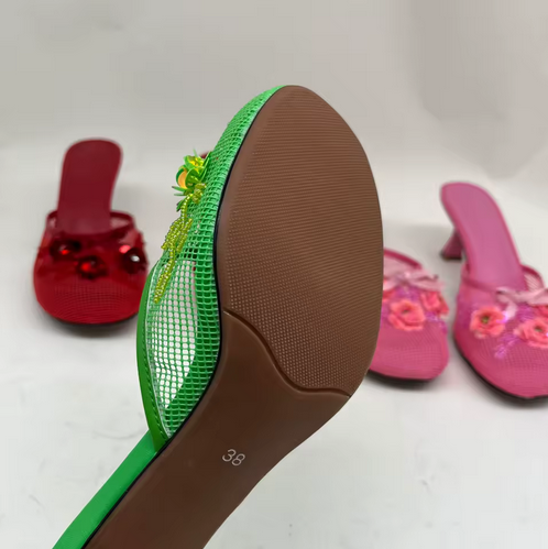 Y2K BANGY CHINESE HEELS