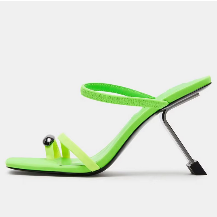 CRAZY IN LOVE STILETTO