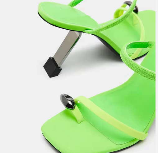 CRAZY IN LOVE STILETTO