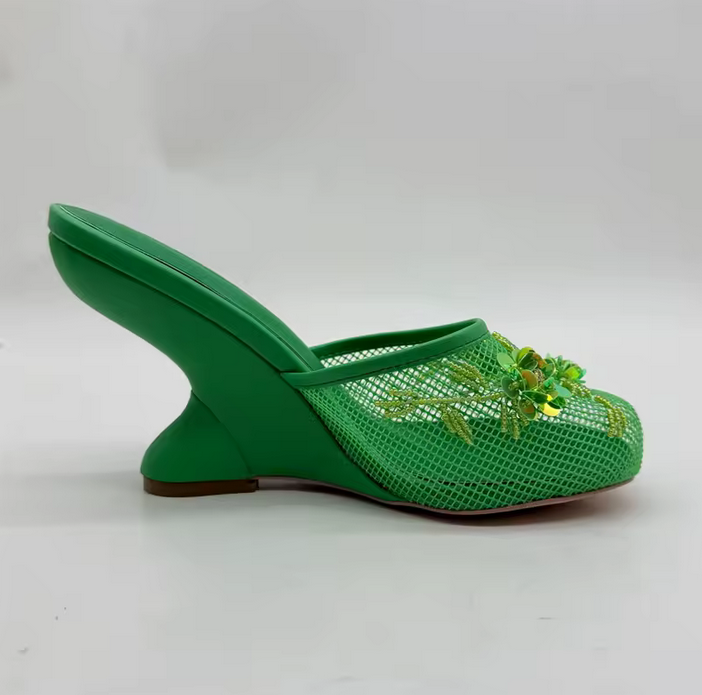 Y2K BANGY CHINESE WEDGE HEEL