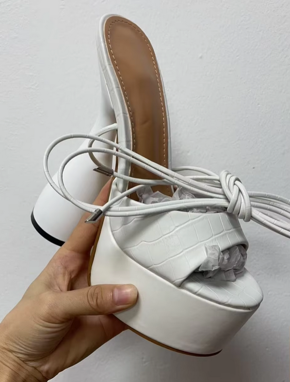 BRAT CODED- STRAPPY PLATFORM HEEL