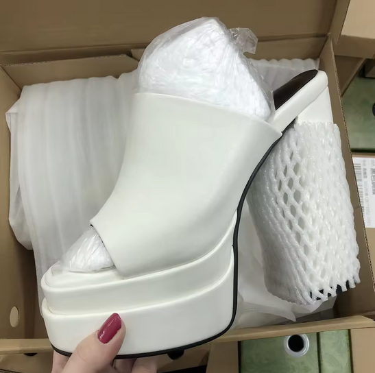 DOLL CODED VEGAN LEATHER SLIP ON HEEL